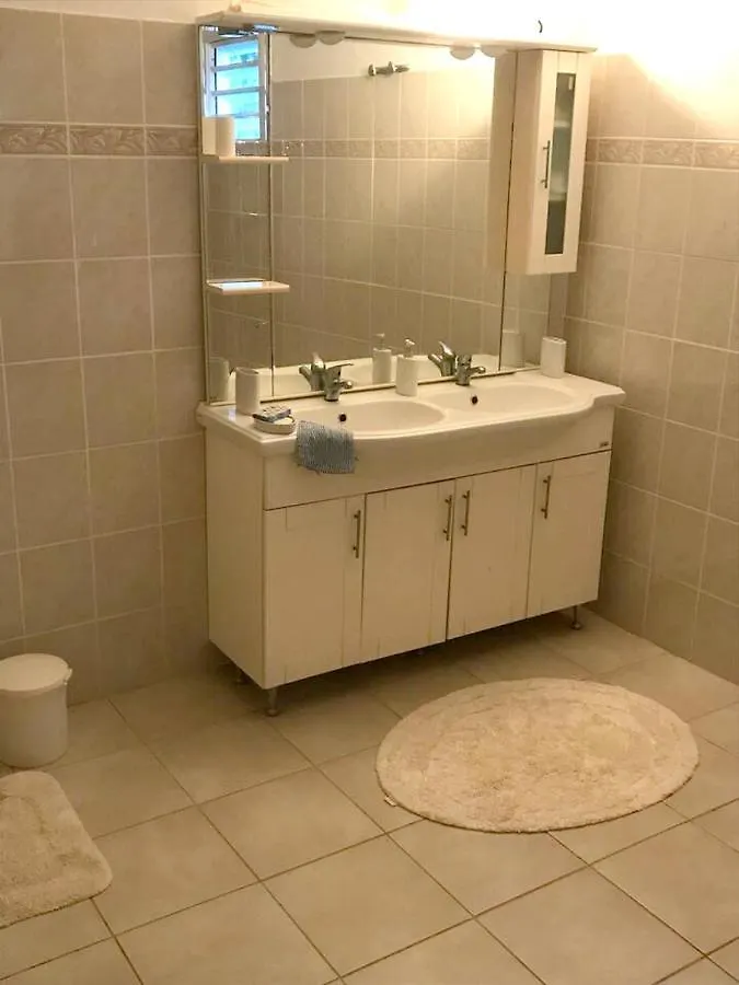 Appartement Confort A Sainte-Rose Avec Piscine Partagee 0*,