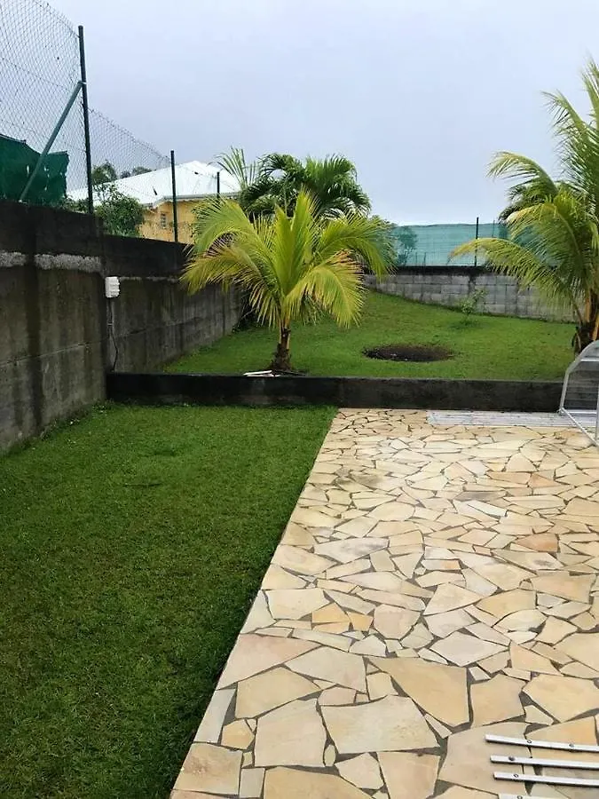 Appartement Confort A Sainte-Rose Avec Piscine Partagee 0*,
